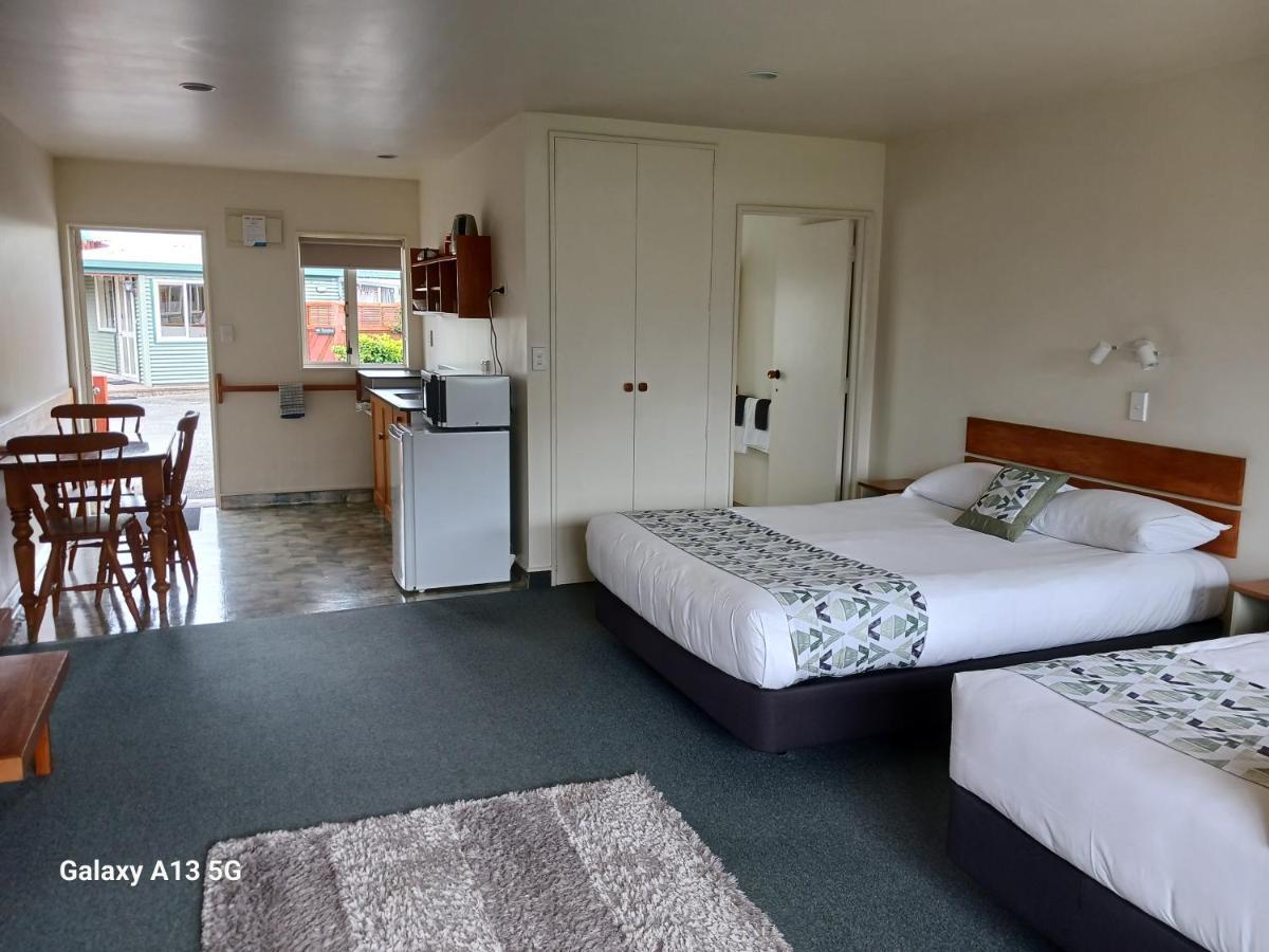 Anatoki Lodge Motel Такака Экстерьер фото