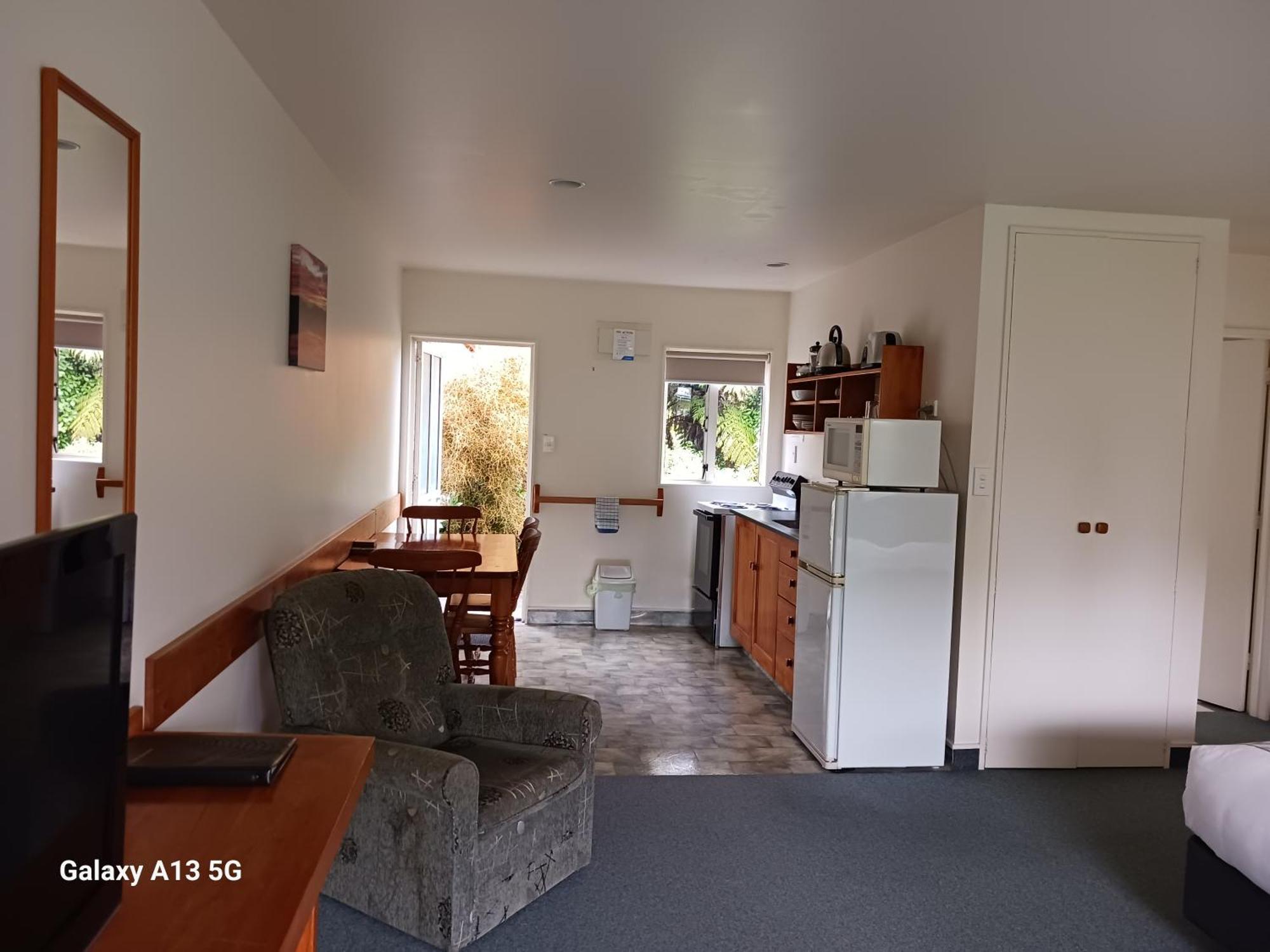 Anatoki Lodge Motel Такака Экстерьер фото